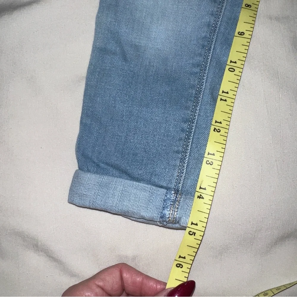 Old Navy Girl’s Light Blue Boyfriend Jeans with‎ Star Detail Size 4T
